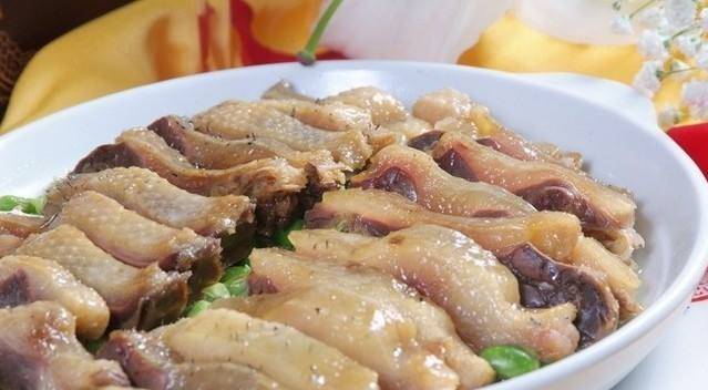 如何缓解鼻干秋燥,秋燥皮肤干燥吃什么