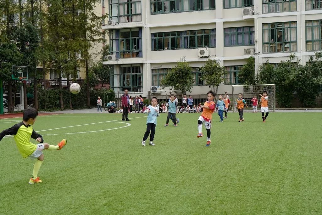 班班比赛,班班足球赛现场直播