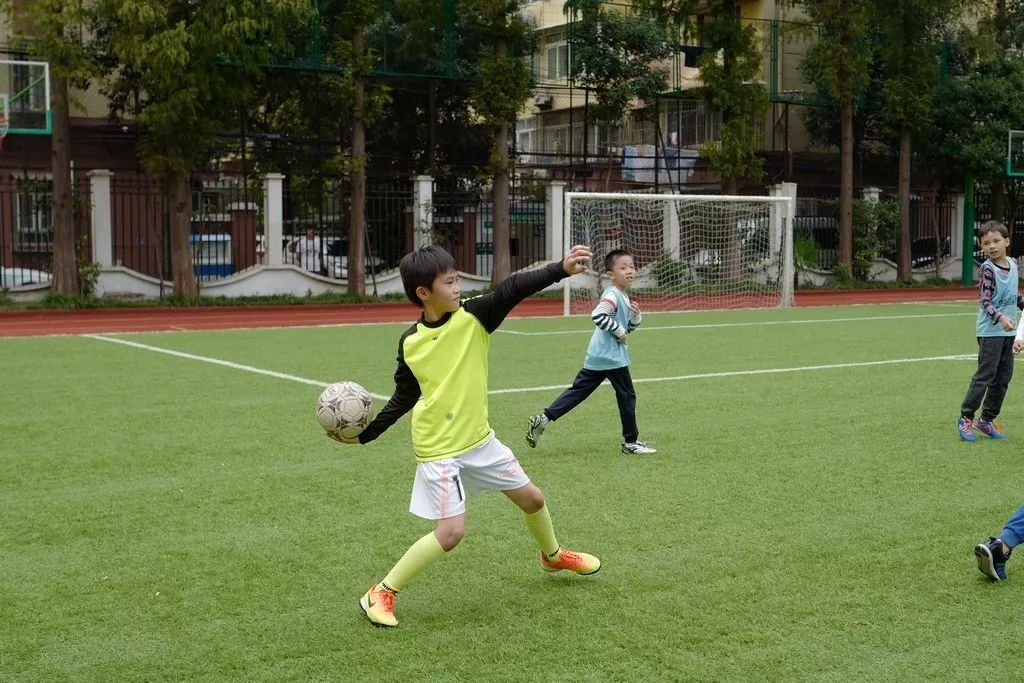 班班比赛,班班足球赛现场直播