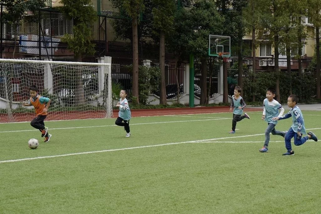 班班比赛,班班足球赛现场直播