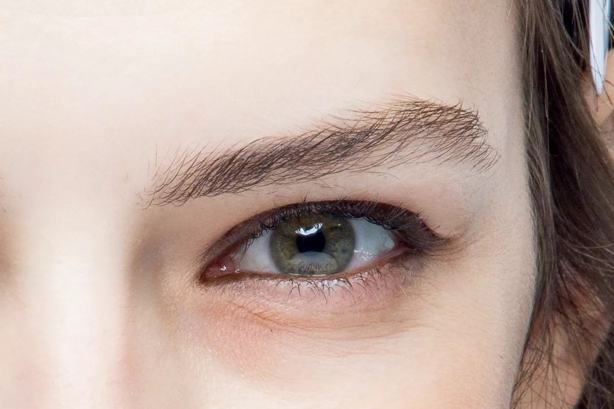 适合亚洲人的八种眼线画法 (眼线怎么画好看又粗又黑)