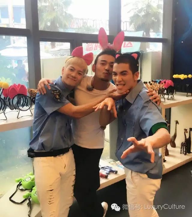 杨烁行走的荷尔蒙痞帅,杨烁低音炮雅痞