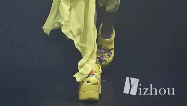 巴黎世家又丑又贵的产品,巴黎世家丑爆又贵实测