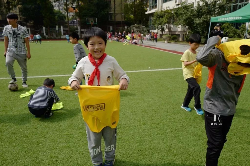 班班比赛,班班足球赛现场直播