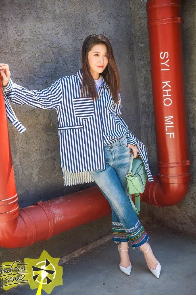 秋冬穿搭女2021高级感小个子,秋冬也流行穿大不穿小