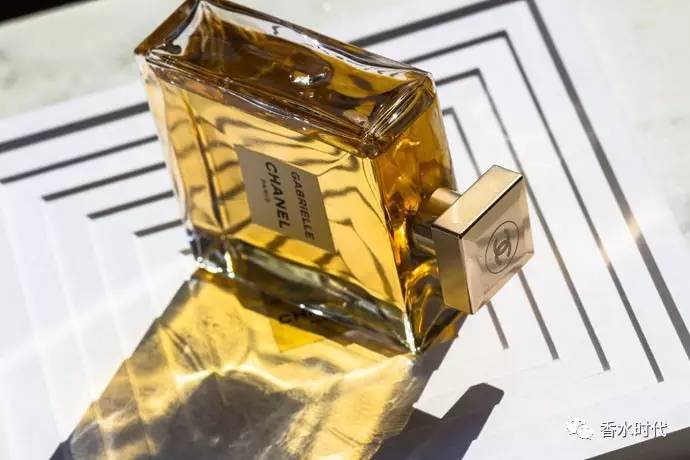 香奈儿员工福利待遇,香奈儿最近新作