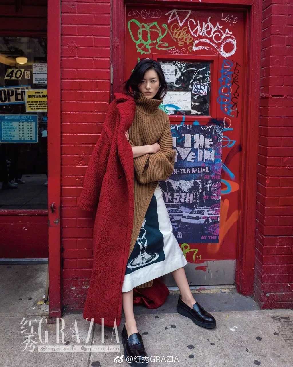 秋冬穿搭女2021高级感小个子,秋冬也流行穿大不穿小