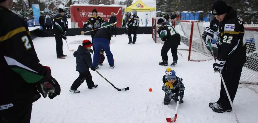 加拿大的冰球到底有多强大,加拿大为何多华人