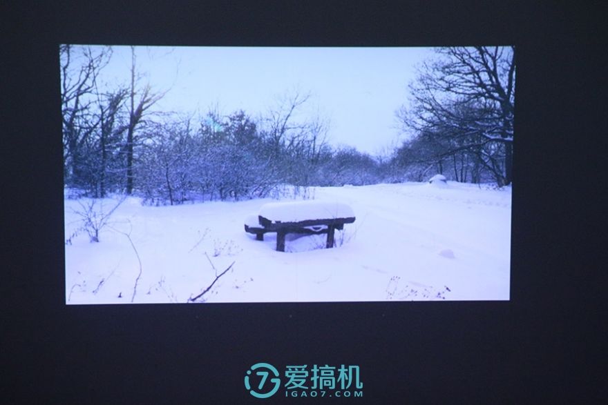 微型触控投影TouchjetPond智能触控投影仪评测