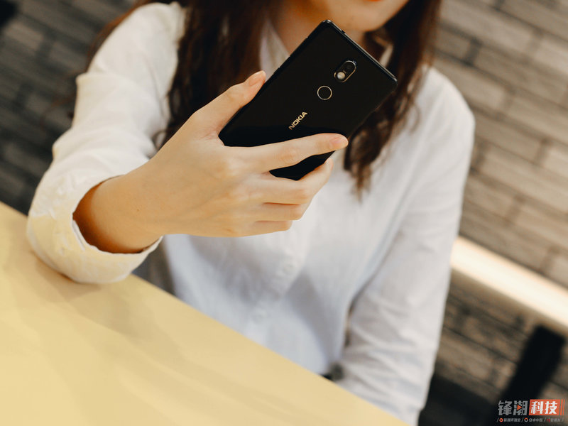 蔡司加强版和星趣控,诺基亚nokia7评测视频