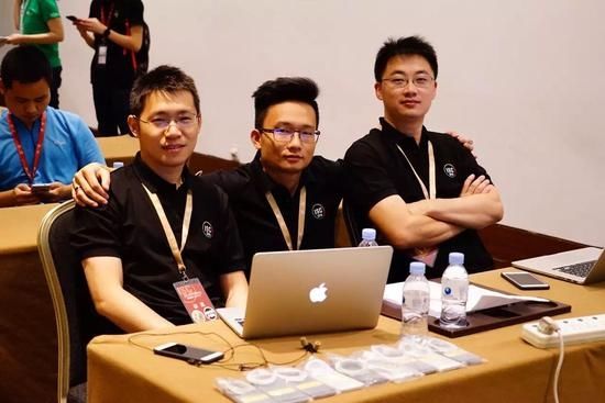 盘古越狱完整视频,盘古越狱视频