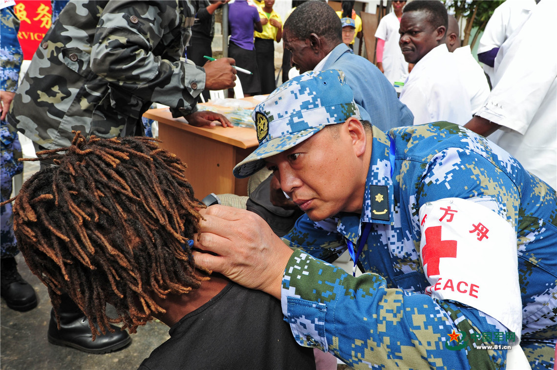 和平方舟医院船支援莫桑比克,中国医疗船和平方舟号船长