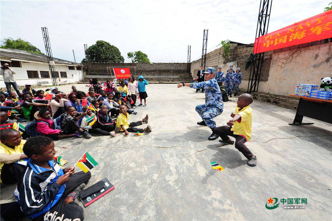 和平方舟医院船支援莫桑比克,中国医疗船和平方舟号船长
