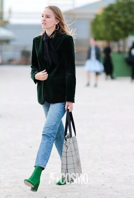 时髦办｜看厌了基础款丝绒短靴的我还能作什么妖？