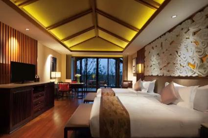 周末都去哪里露营,周末野营去哪里好玩