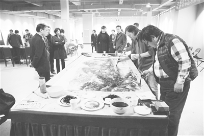 民主*党**派基层组织学习*共中**十九大精神