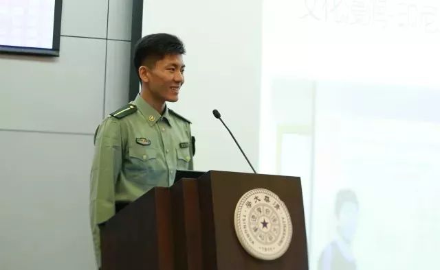 微言夜读｜这些清华才俊说了，唯青春与梦想不可辜负！