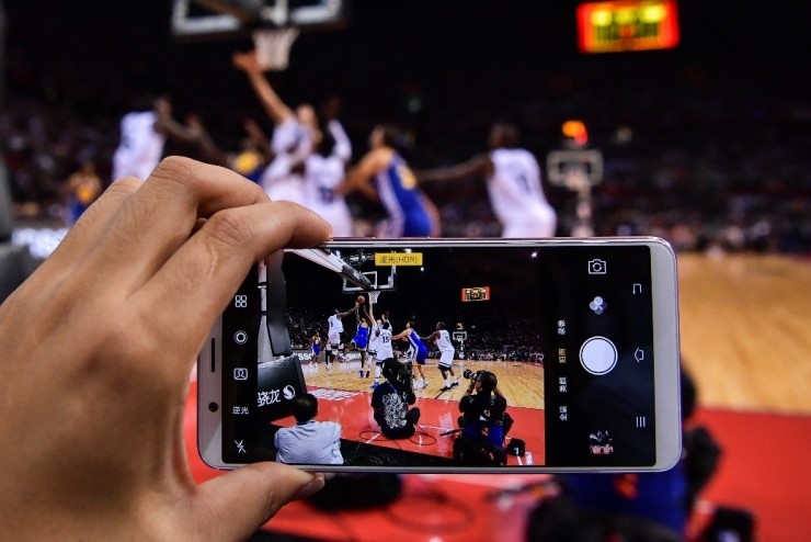 乐享非凡运动生活，vivoX20全面屏手机让NBA中国赛更好玩