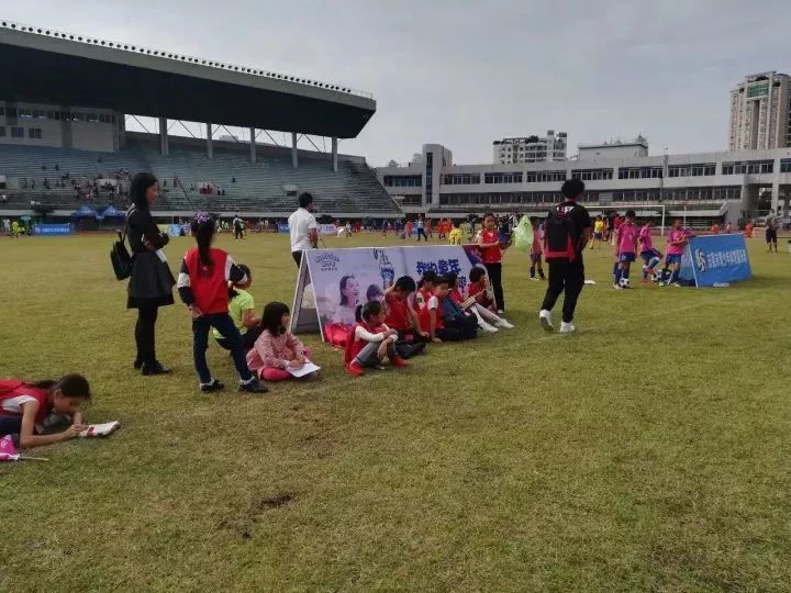 家长们请查收宝贝们的照片,请家长查收小可爱照片怎么回复