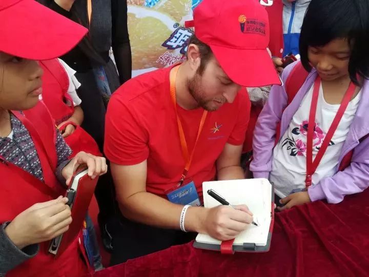 家长们请查收宝贝们的照片,请家长查收小可爱照片怎么回复