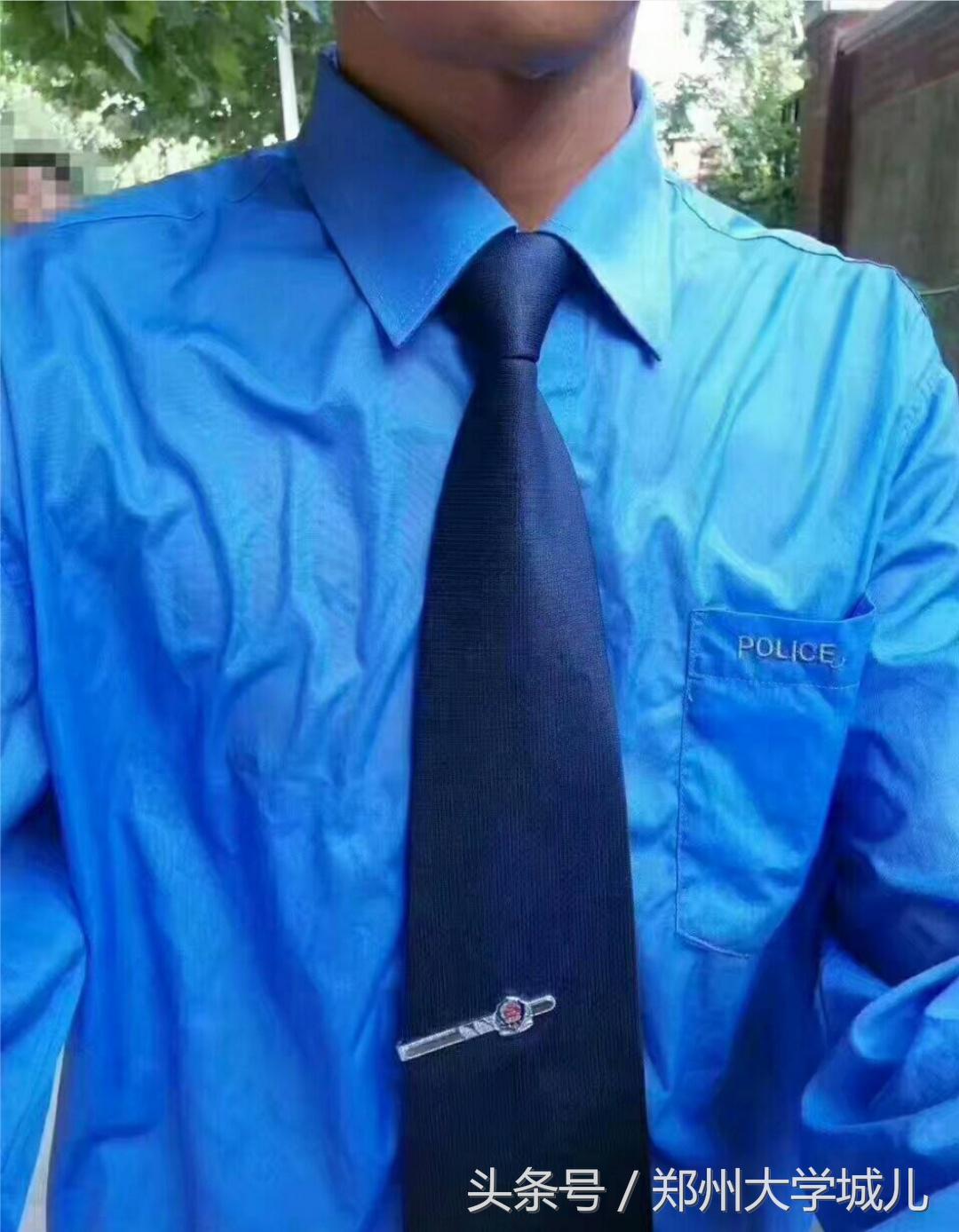 警校汗水湿透,警校生雪中训练