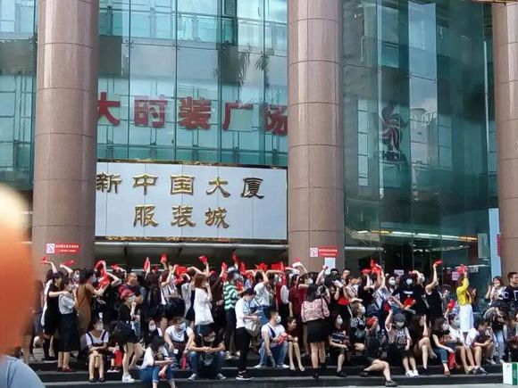 自己想开儿童服装店怎么弄货源,开服装店怎样才有稳定的货源