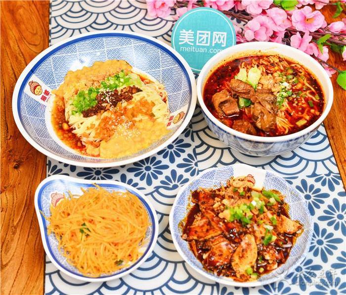 走街串巷寻美食,走街串巷只为寻找这一味美食