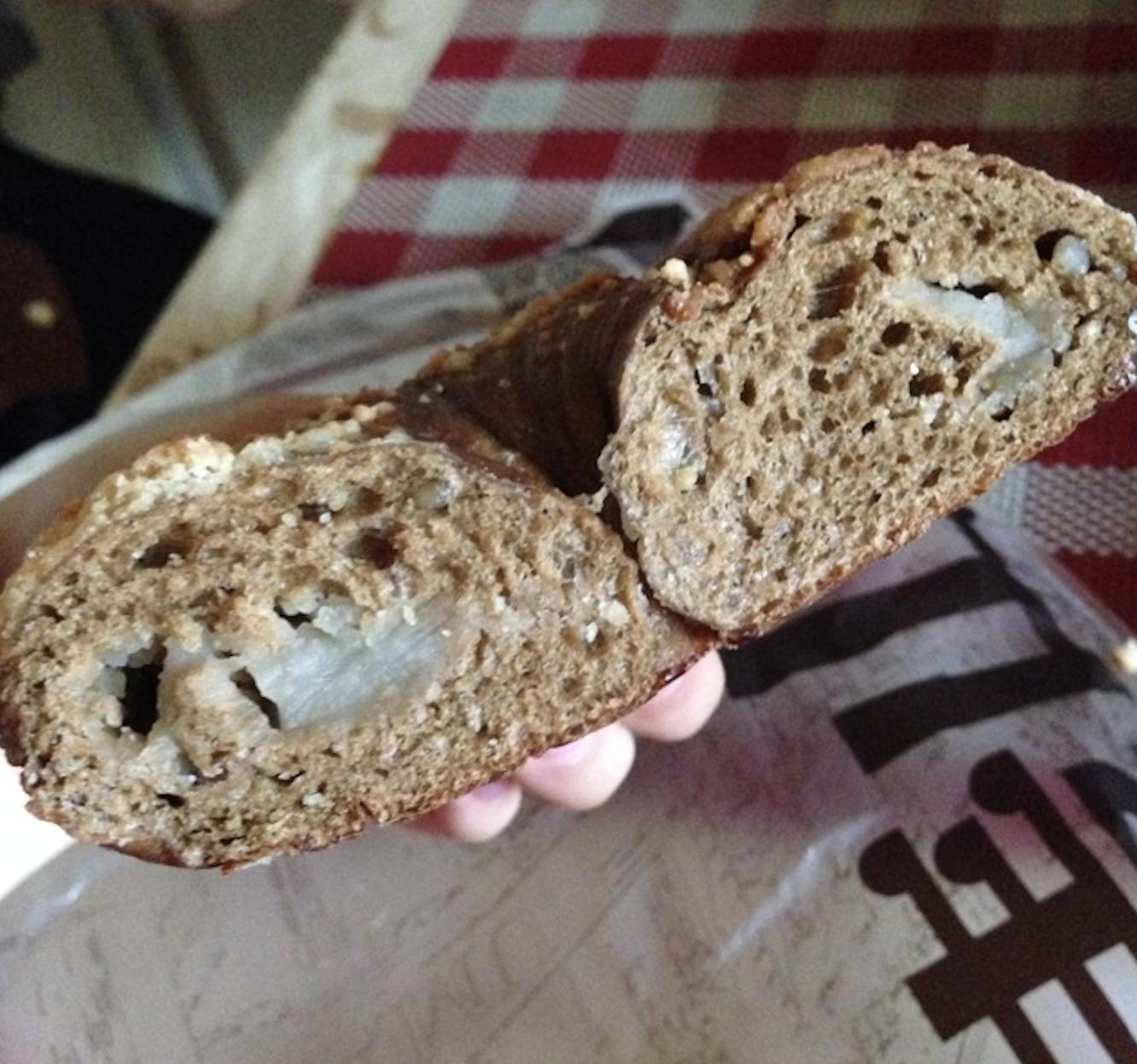 喏，这是一份你想要的20款原麦山丘面包大测评（内含6个彩蛋菜单）