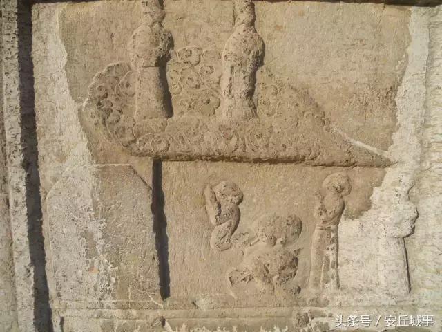 安丘石埠子出土一石棺，人称九女坟