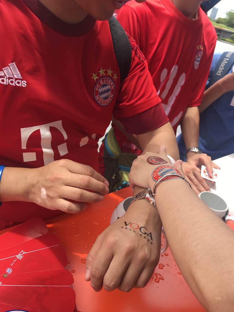 VOGA助力国际冠军杯，足球盛宴刮出青橙风