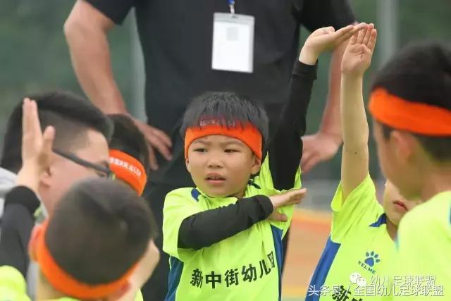 儿童足球护球训练,幼儿足球科普