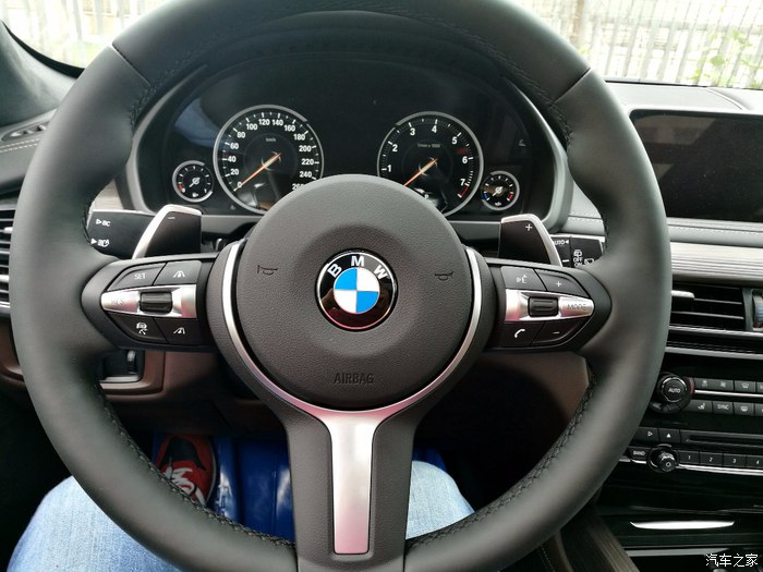 礼物居然迟到了2年，成都小伙提宝马X5