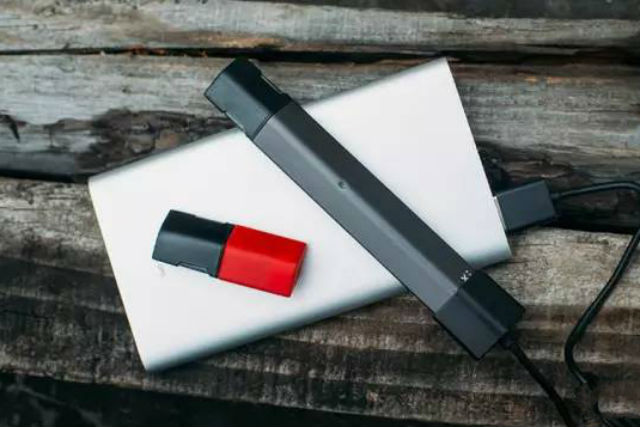 半年盘点：这5款替烟设备健康又省钱，赶紧买套送给烟鬼老爸！