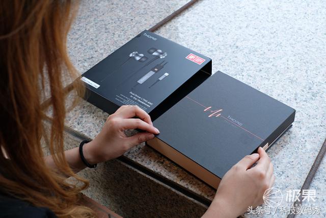 1more项圈降噪蓝牙耳机测评,通勤入耳蓝牙耳机推荐