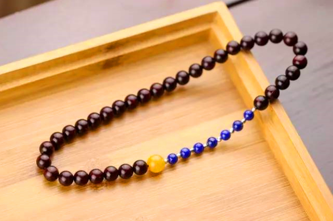 手串太松补救方法视频,长手串怎么调紧