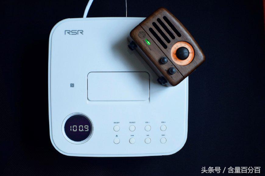 实用！新老功能结合的RSRDD515多功能苹果DVD迷你组合音响