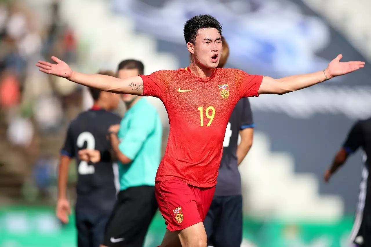 不坠青云志｜战胜日本U22男足用拼搏正名！