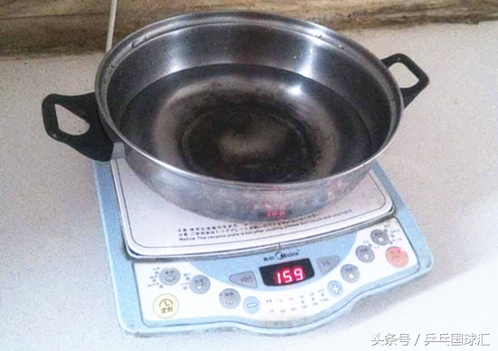 乒乓球老化胶皮怎样对付,乒乓球胶皮氧化发球会转吗