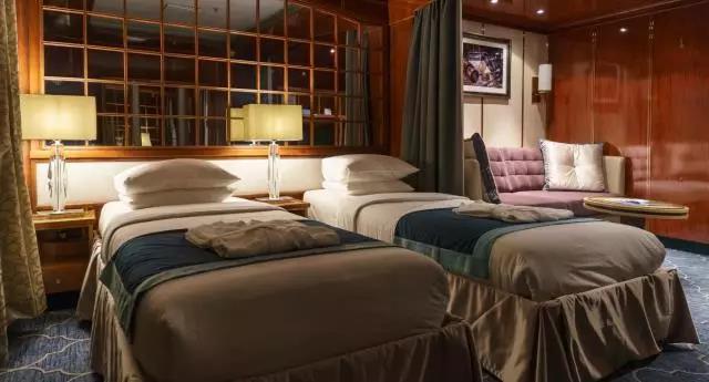 极地探险队员,极地探险邮轮旅行