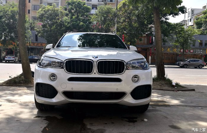 礼物居然迟到了2年，成都小伙提宝马X5