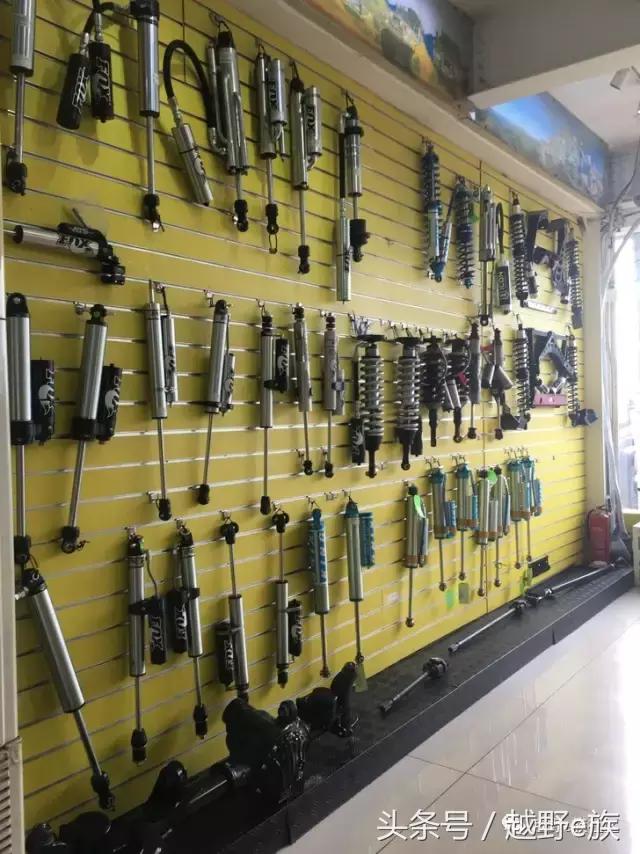 丰田坦途3.3t柴油版改装,丰田坦途trd全新款2022款改装