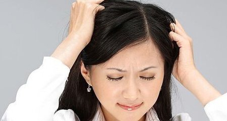 冬天身上痒痒挠挠就起水泡怎么办,身上痒是挠好还是不挠好