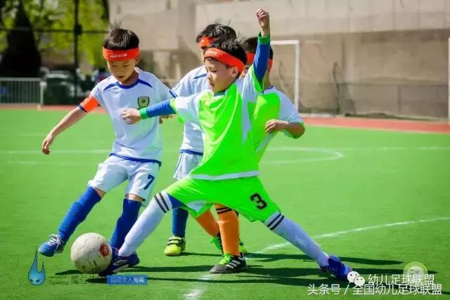 儿童足球护球训练,幼儿足球科普