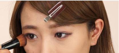 粉饼如何涂抹,粉饼如何用散粉刷