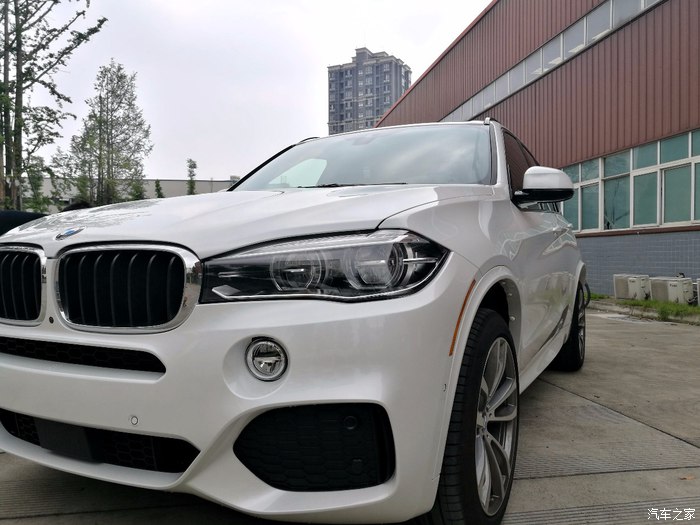 礼物居然迟到了2年，成都小伙提宝马X5