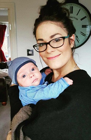 怀胎4月羊水破了怎么办,怀胎十月孕妇羊水破了