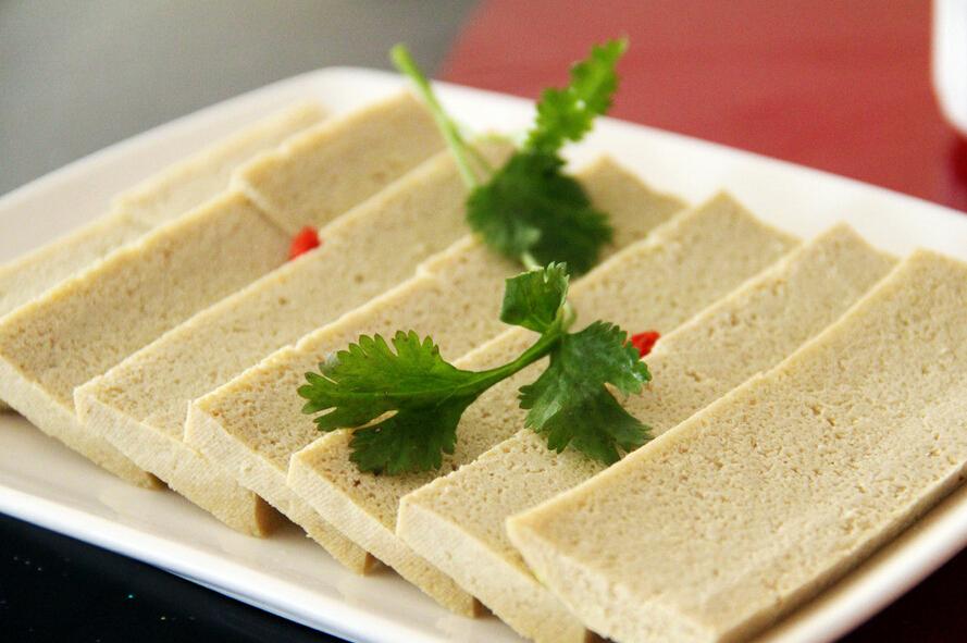 脸上很多痘痘禁忌什么食物,脸上有痘痘忌口的食物是哪些