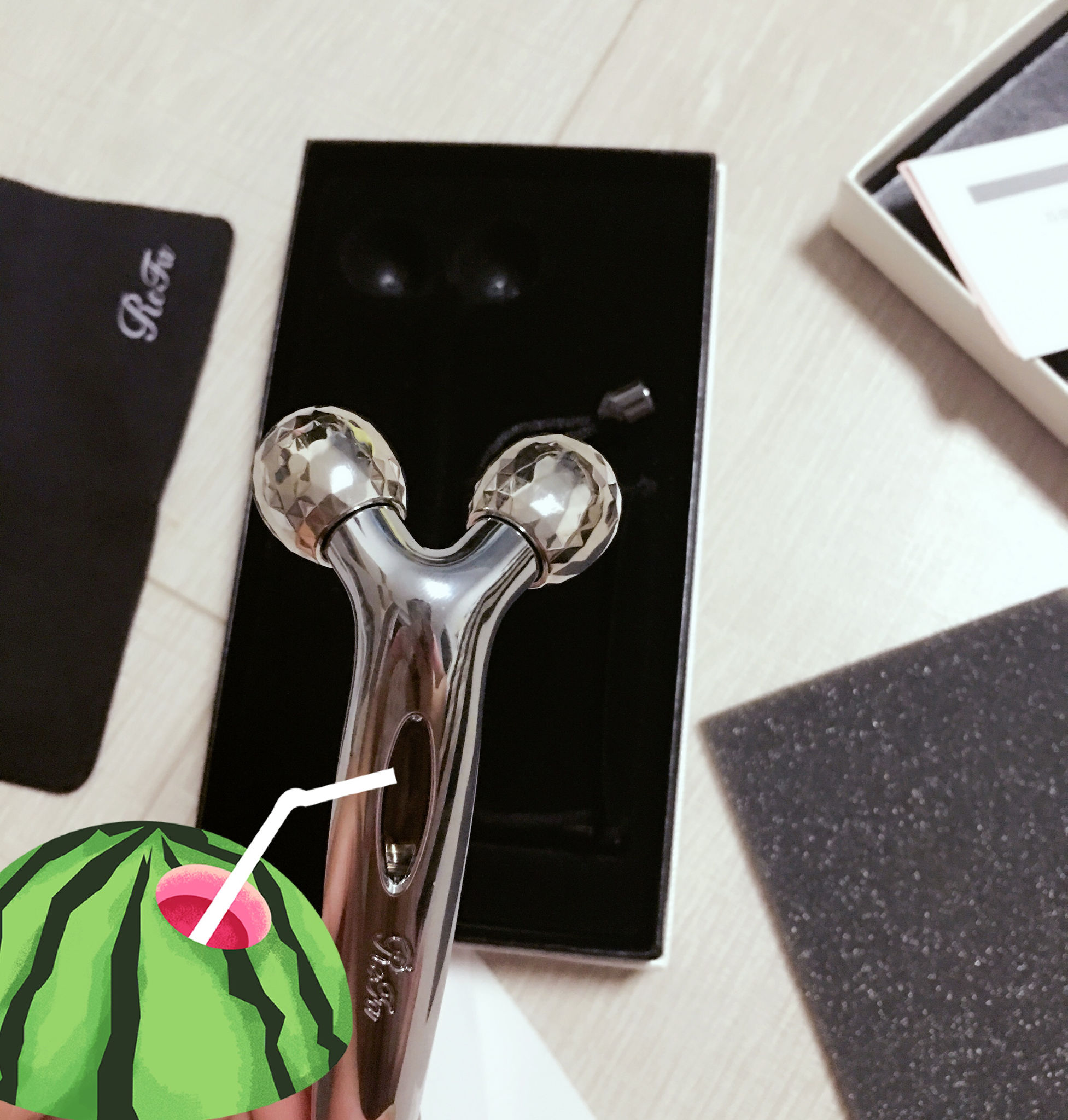 20岁美容仪测评,女大学生变形计