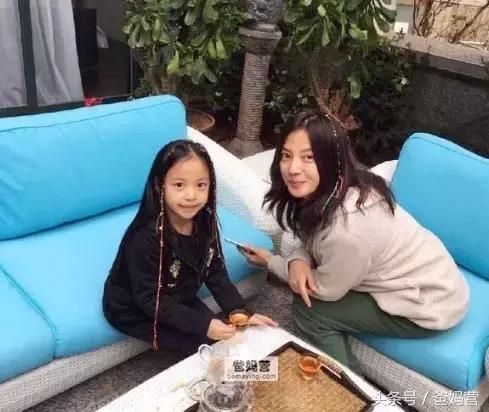 黄多多和李嫣谁有楷模,李嫣黄多多年收入