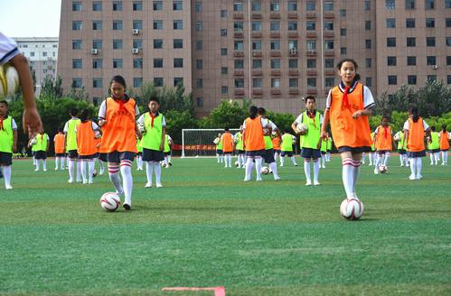 输30个球！中国青年队被巴西狂虐，网友：足球没有三分球，怎么输的？